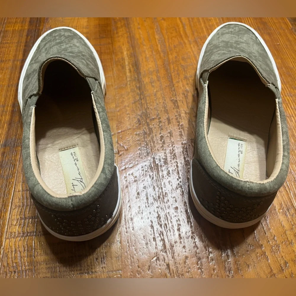 Vintage Havana Slip on Sneakers Size 9 - Picture 13 of 14